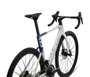 AD8