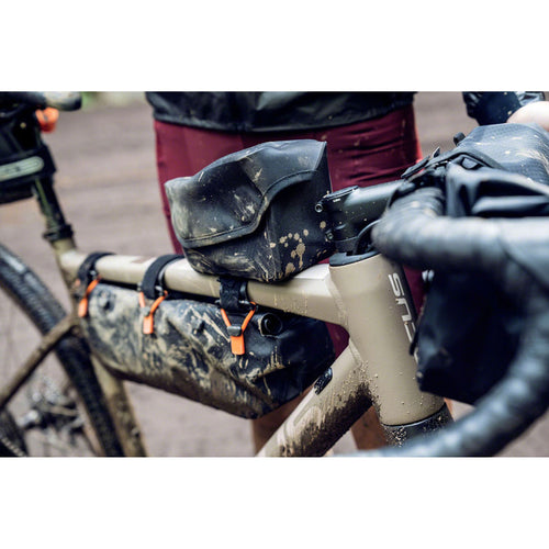 Fuel-Pack Top Tube Bag - Bolt/Strap-On, Black