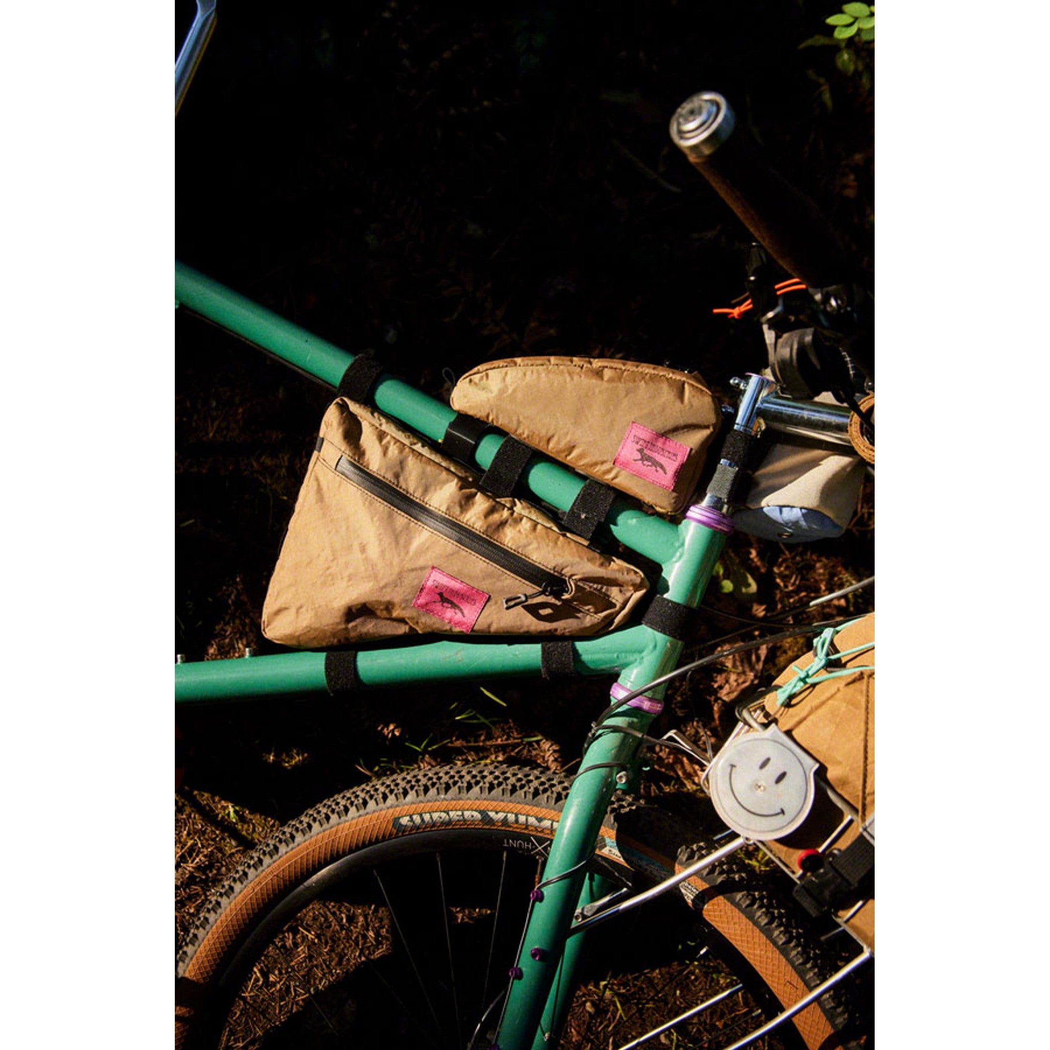 Giddy Up Wedge Frame Bag - Coyote