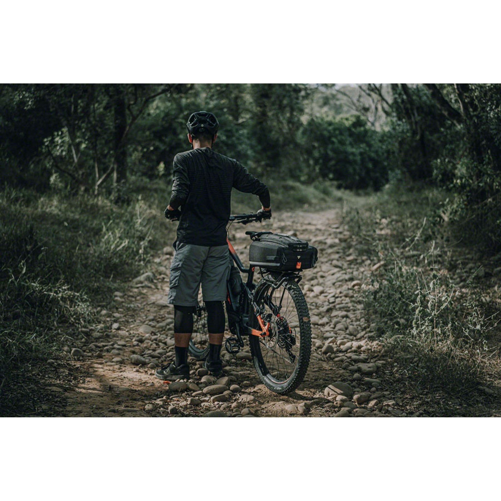 E-Xplorer Trunk Bag - With MTX QuickTrack 2 Mount - 26L, Black