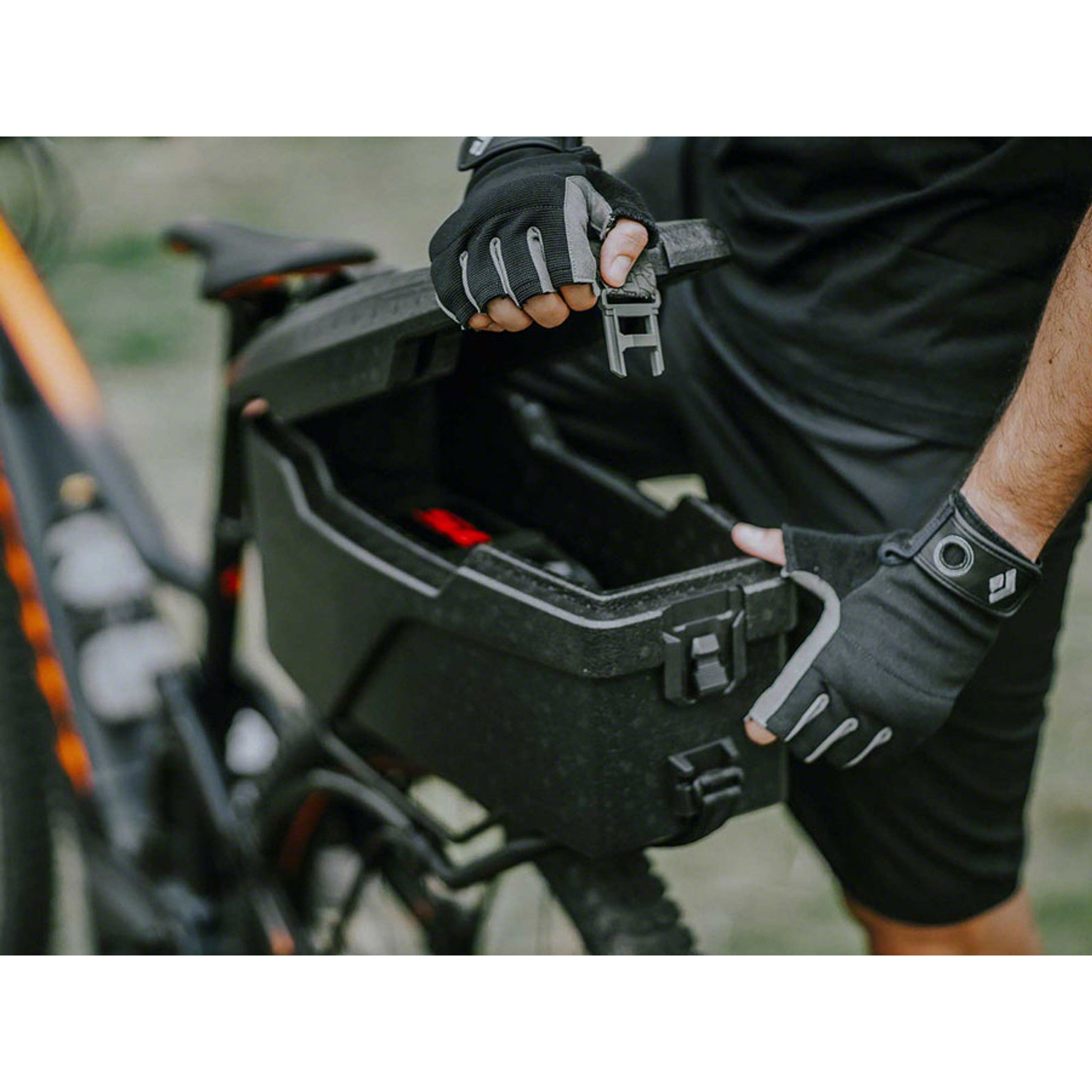 E-Xplorer Trunk Box - 8.5L, Black