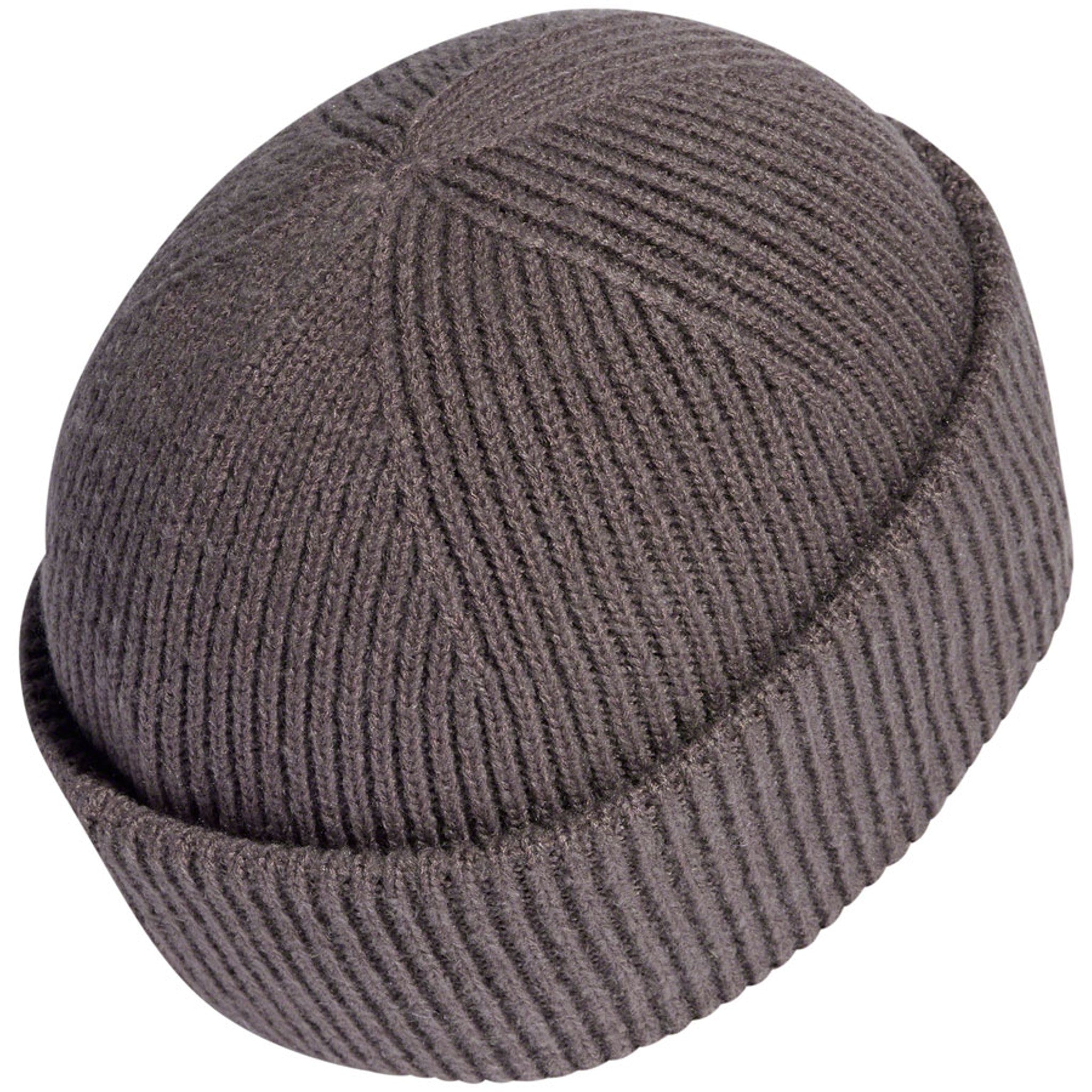 L Beanie