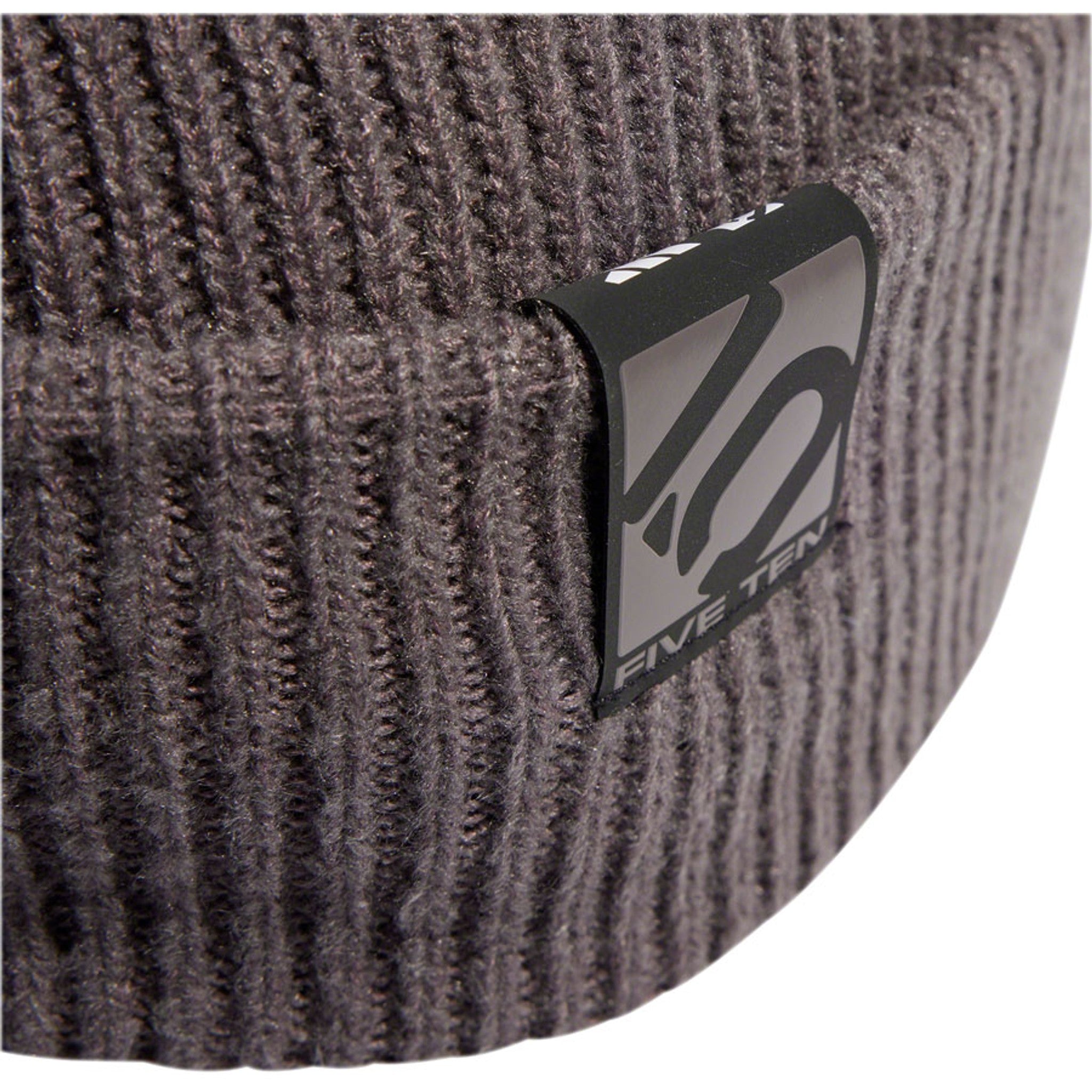 L Beanie