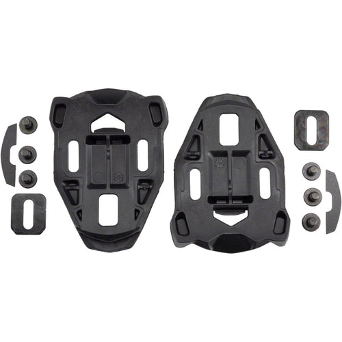 Iclic Cleats