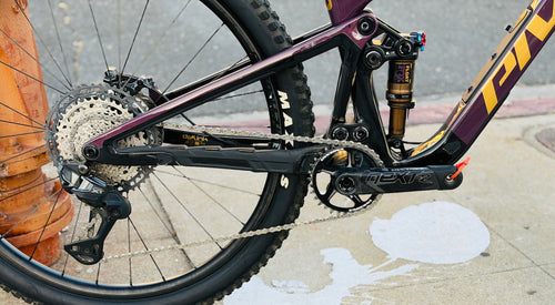 USED 2026 Pivot Trail Cat SL Pro XT DI2 W/Carbon wheel upgrade