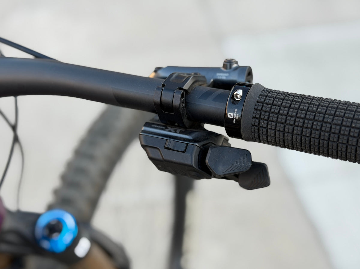 USED 2026 Pivot Trail Cat SL Pro XT DI2 W/Carbon wheel upgrade