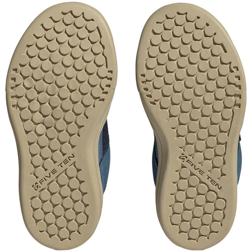 Trailcross LT Flat Shoes - Women's, Core Black/Gray Two/Solar Red