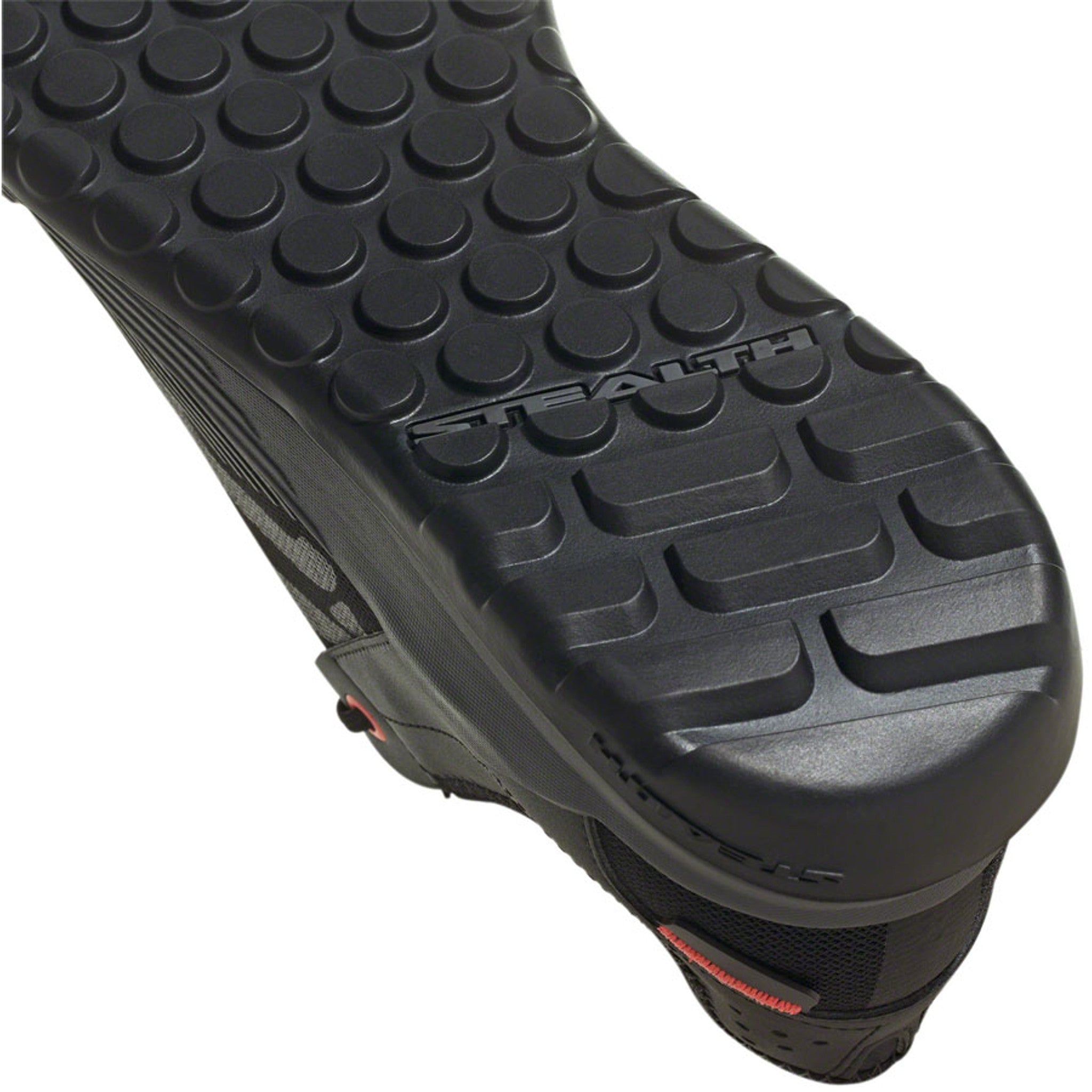 Trailcross LT Flat Shoes - Men's, Black/Gray Two/Solar Red