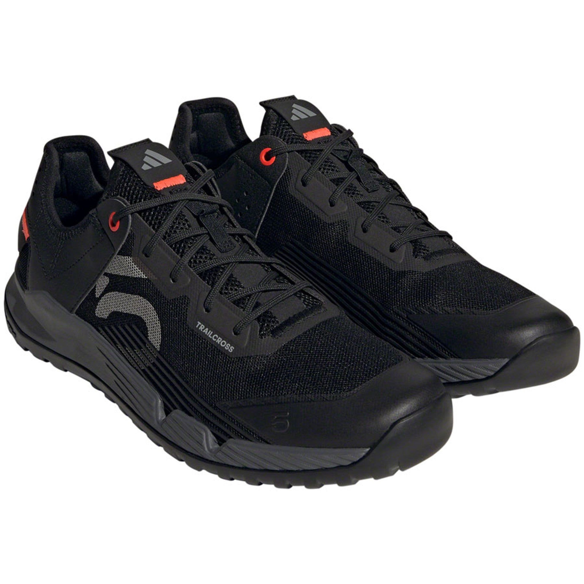 Trailcross LT Flat Shoes - Men's, Black/Gray Two/Solar Red