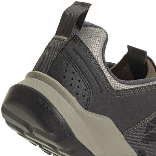 Trailcross XT Flat Shoes - Men's, Gray Six/Core Black/Olive Strata