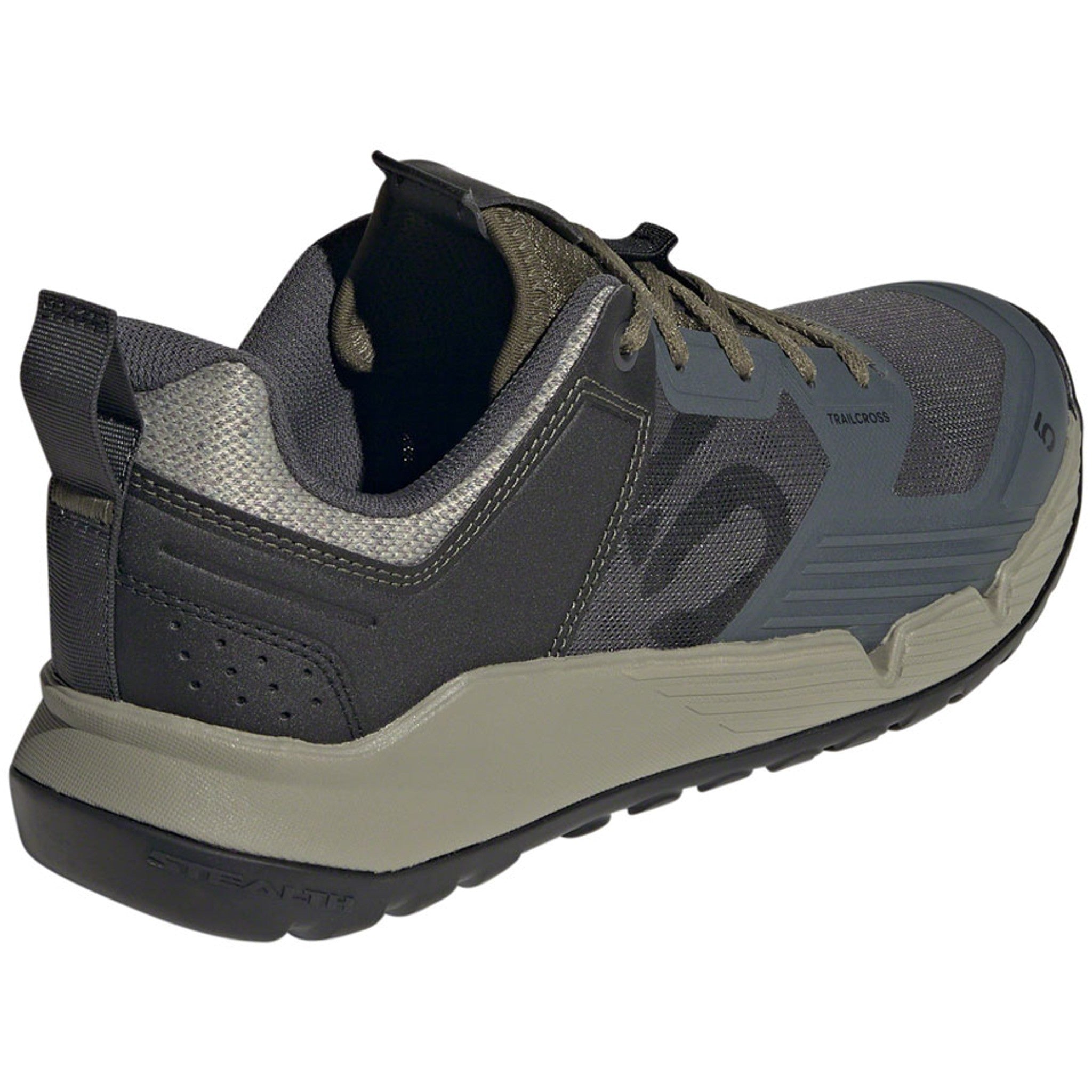 Trailcross XT Flat Shoes - Men's, Gray Six/Core Black/Olive Strata
