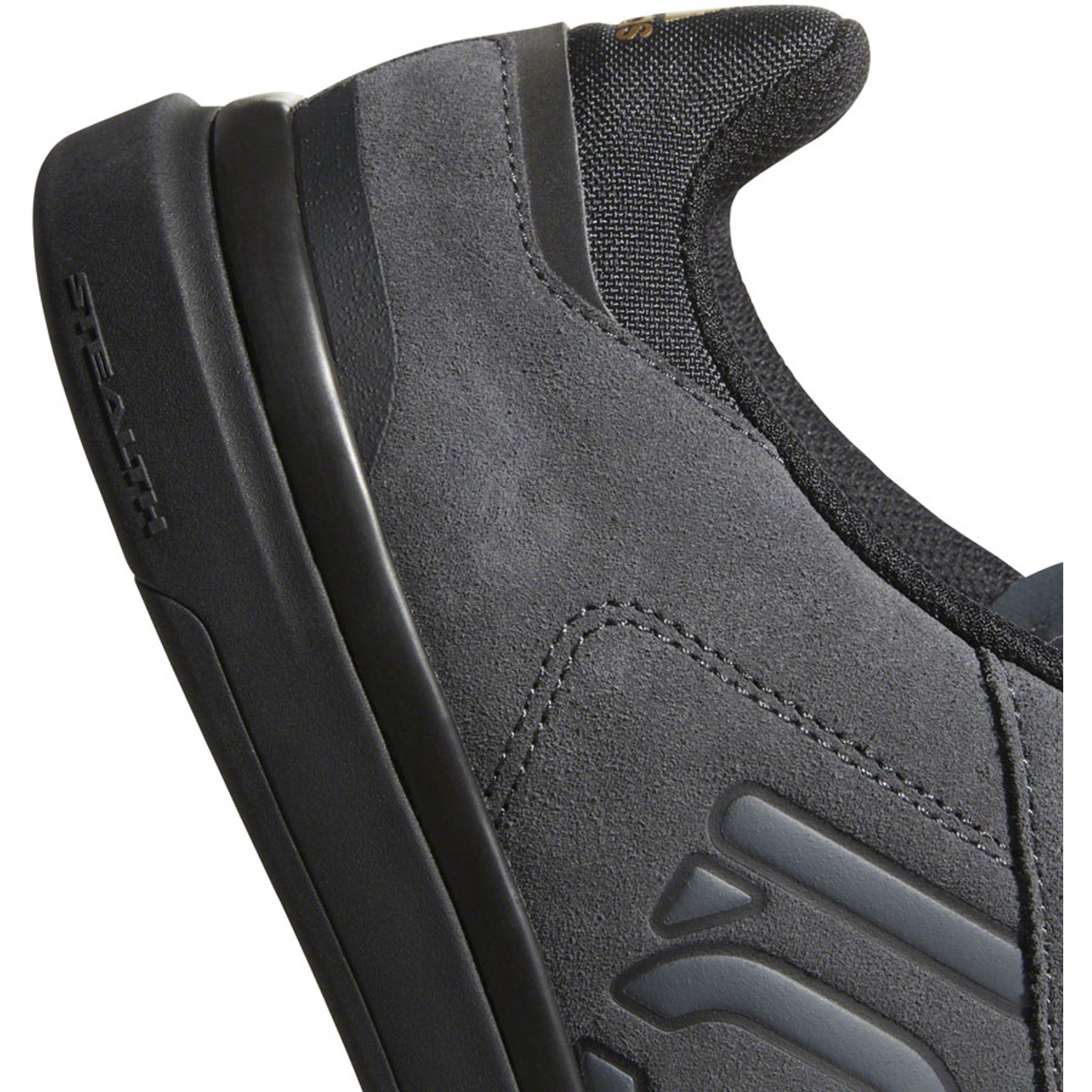 Sleuth DLX Flat Shoes - Men's, Gray Six / Core Black / Matte Gold