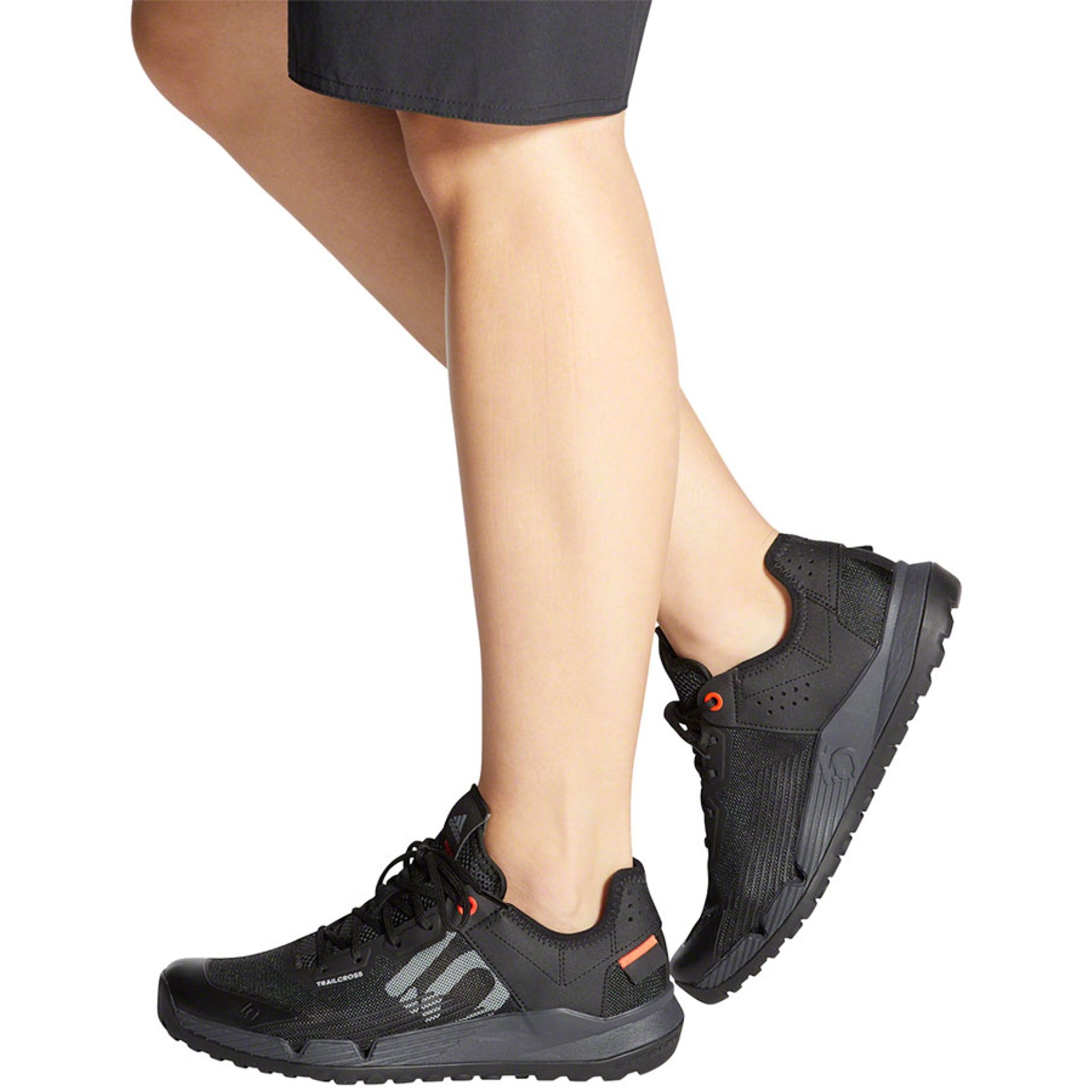 Trailcross LT Flat Shoes - Women's, Core Black / Gray Two / Solar Red