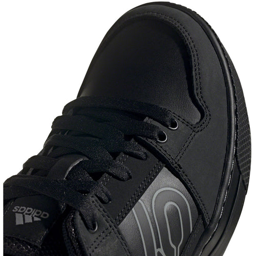 Freerider DLX Flat Shoes  -  Men's, Core Black / Core Black / Grey Three